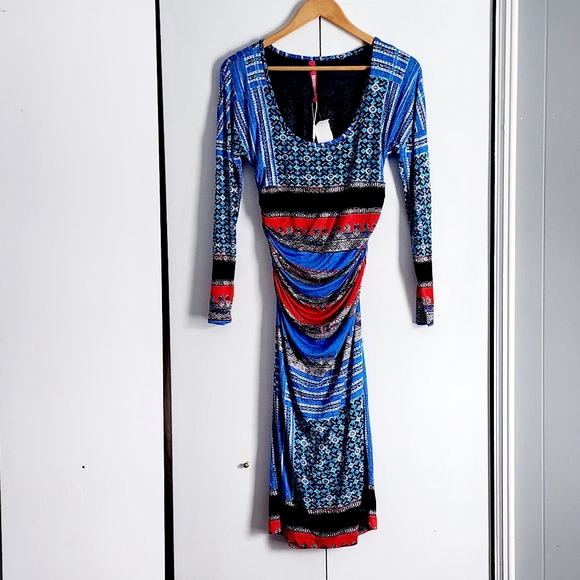 Plenty by Tracy Reese Dresses & Skirts - Plenty by Tracy Reese Vibrant Blue and Red Long Sleeve Dress